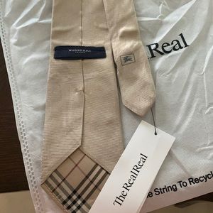 Burberry tie
